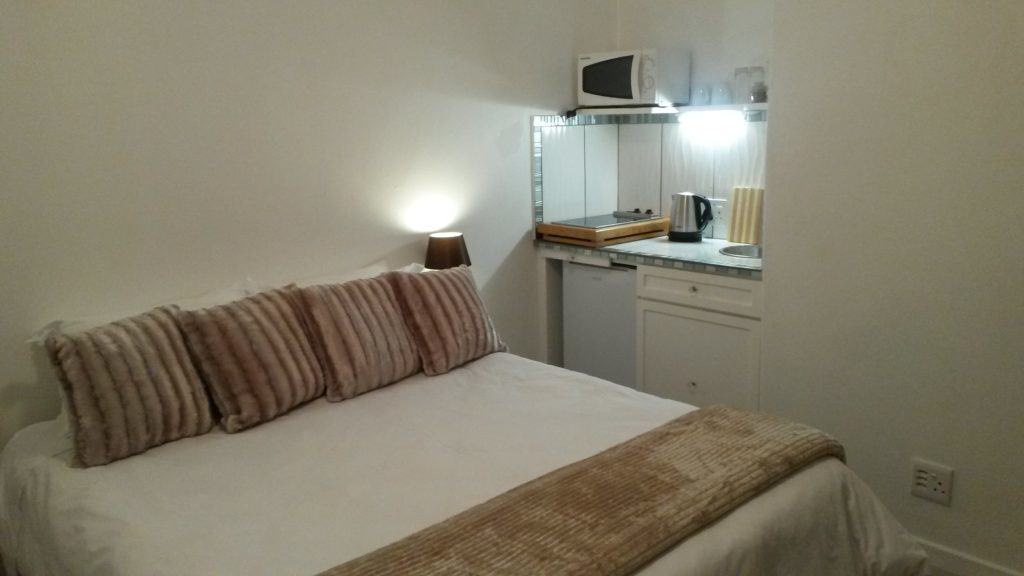 Woodlands Golden Maple Suite