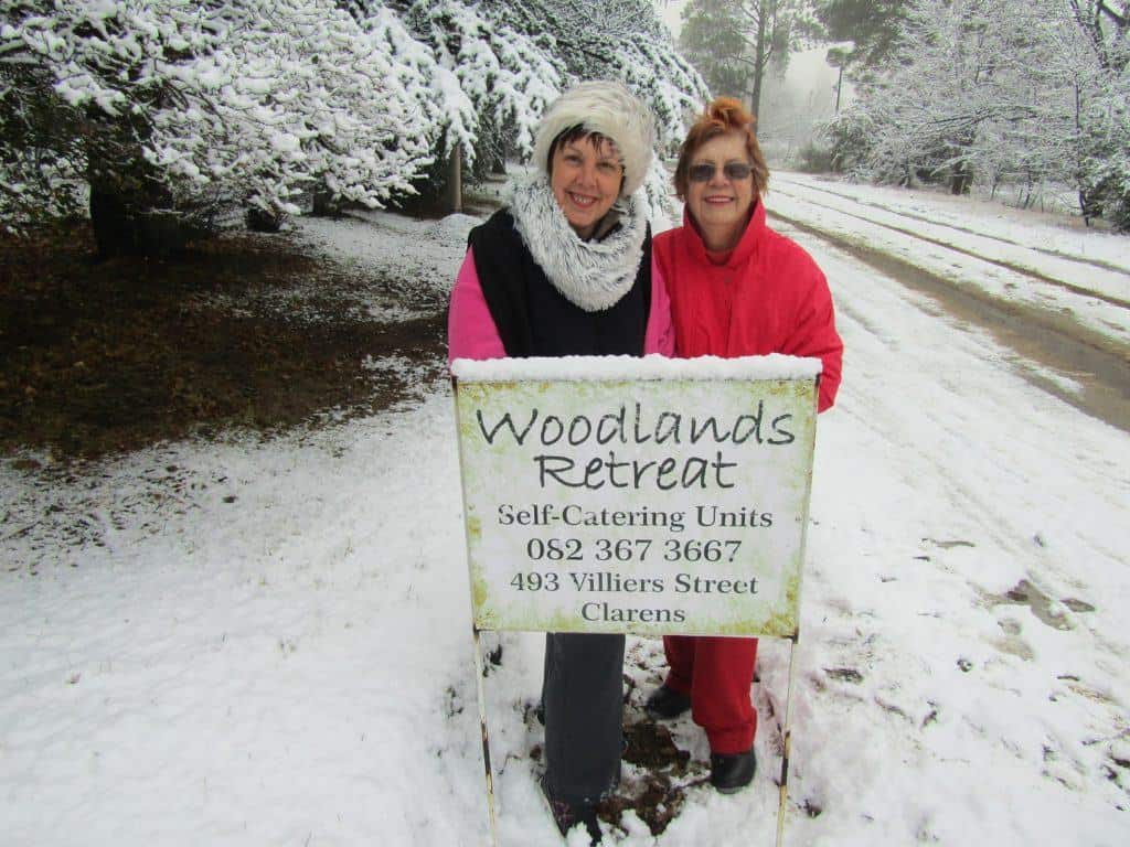 Woodlands Retreat Snow Happy Mommy -30
