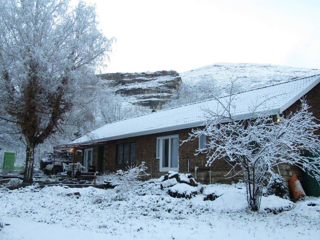 Woodlands Retreat Snowy Mountain -30